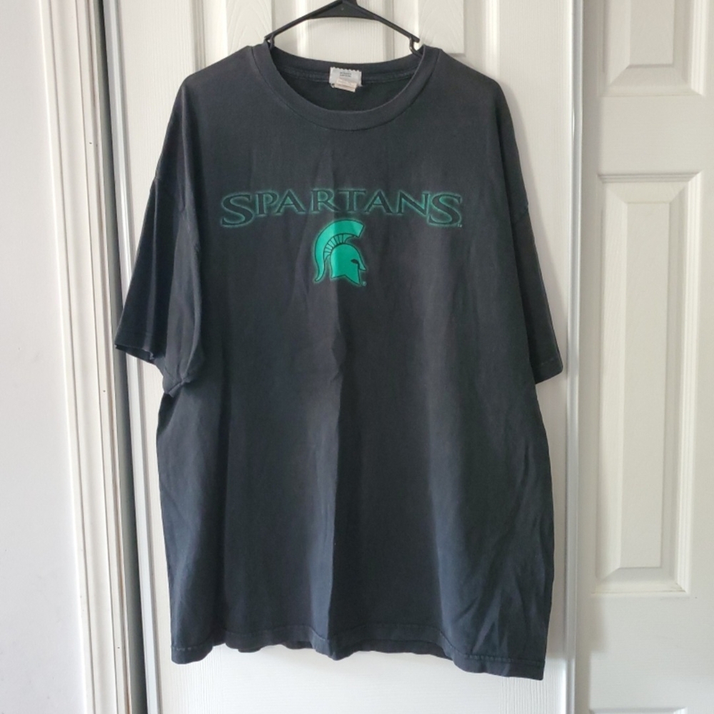 Black and Green Short Sleeve Graphic Tee